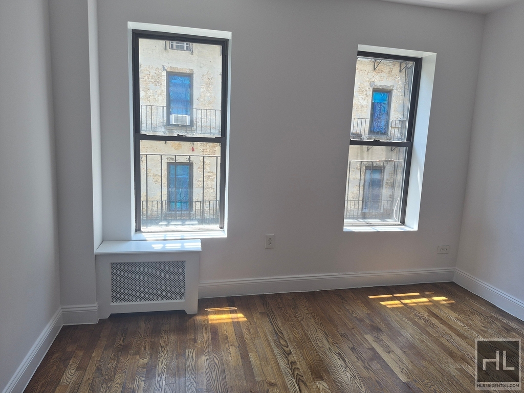 East 89th Street - Photo 2