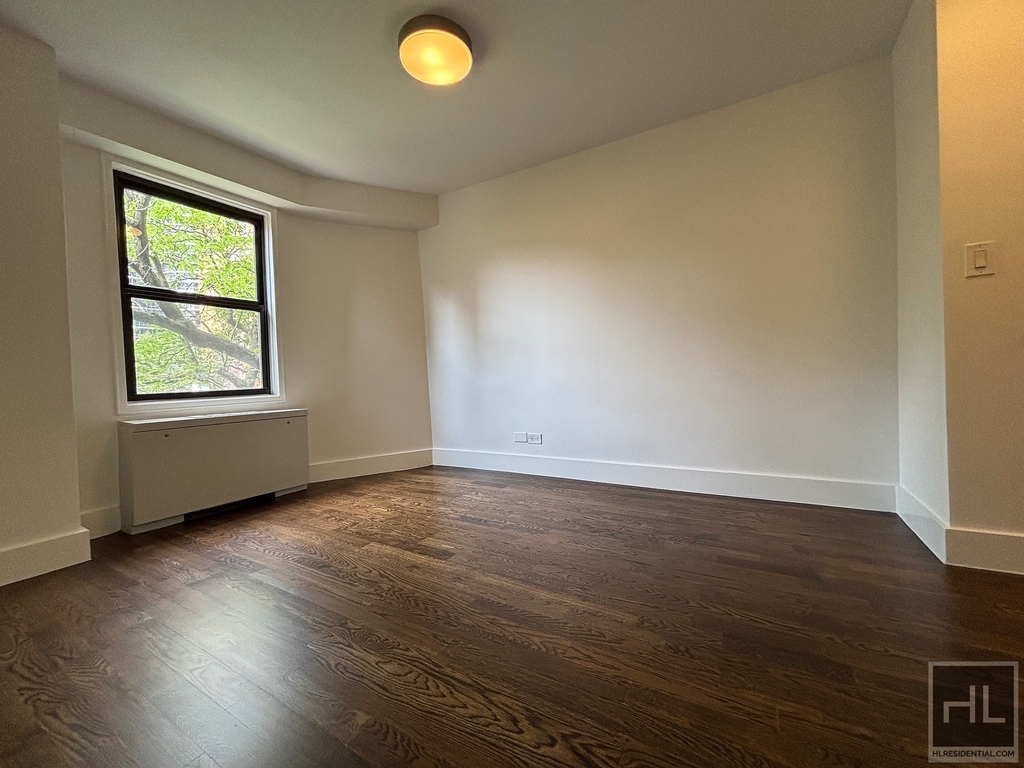 East 63 Street - Photo 1