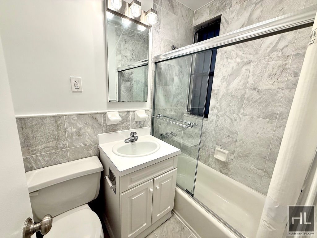East 51 Street - Photo 2