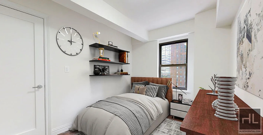 East 57 Street - Photo 2