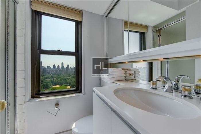 West 64th Street - Photo 5
