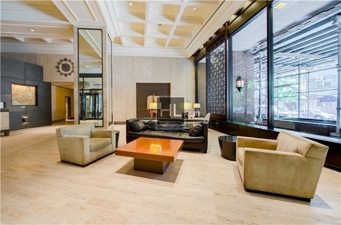 West 64th Street - Photo 10