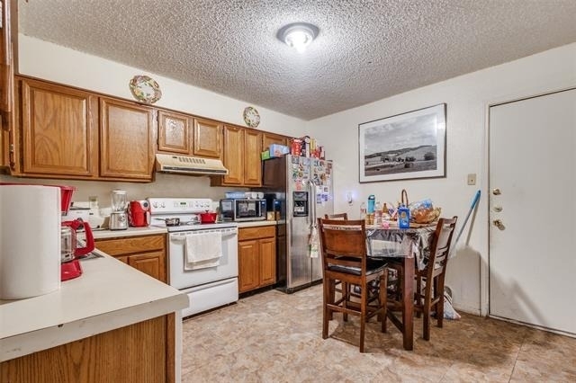 3071 Olympia Drive - Photo 6