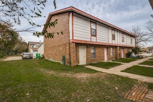 3071 Olympia Drive - Photo 1