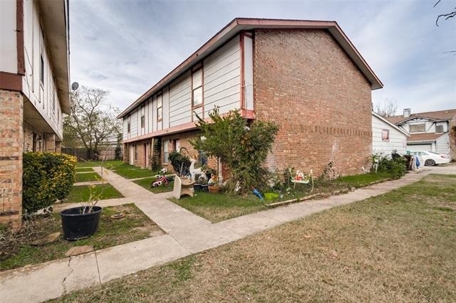 3071 Olympia Drive - Photo 0