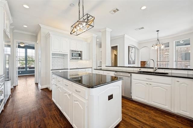 1561 Winding Creek Road - Photo 7
