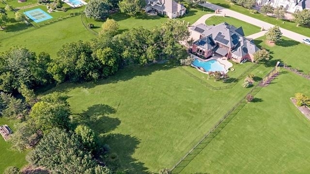 1561 Winding Creek Road - Photo 32