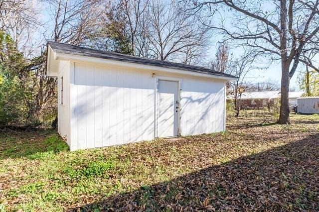 208 N Coleman Street - Photo 22