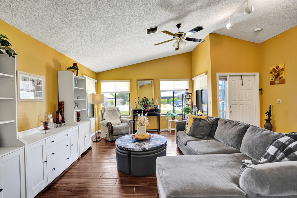 2915 Nw 12th Street - Photo 8