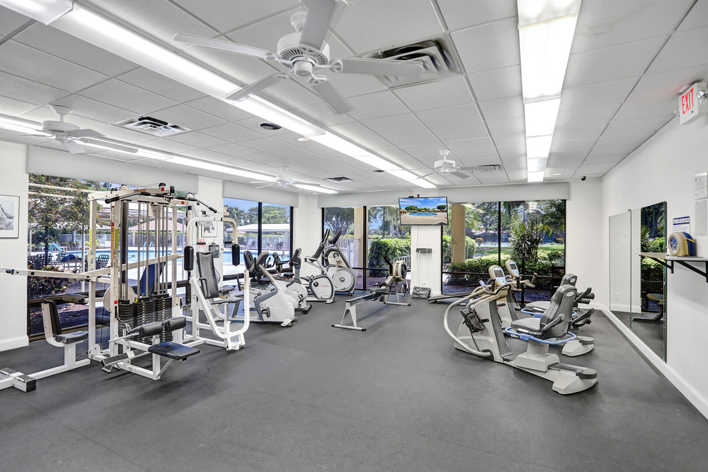 2915 Nw 12th Street - Photo 47
