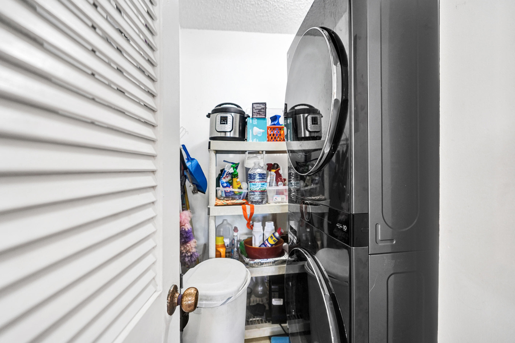 2915 Nw 12th Street - Photo 17
