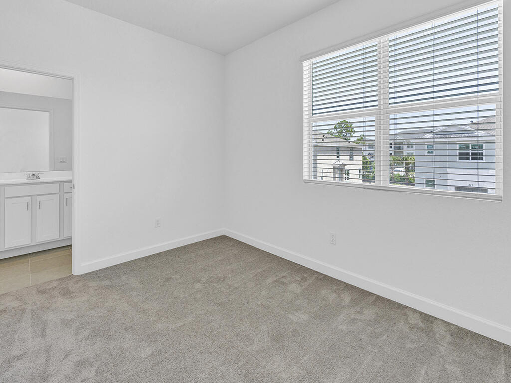 380 Se Crossoak Lane - Photo 6