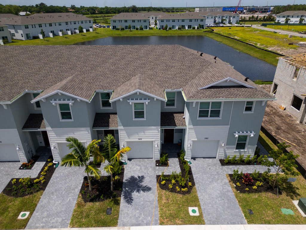 380 Se Crossoak Lane - Photo 26