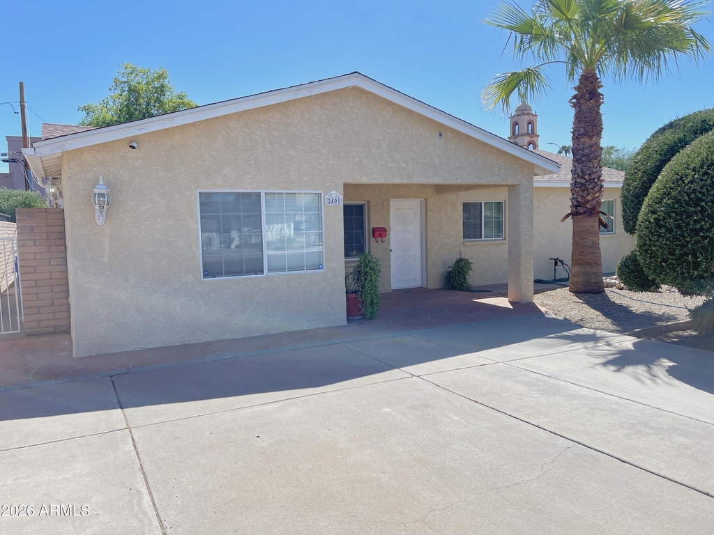 2401 E Meadowbrook Avenue - Photo 2