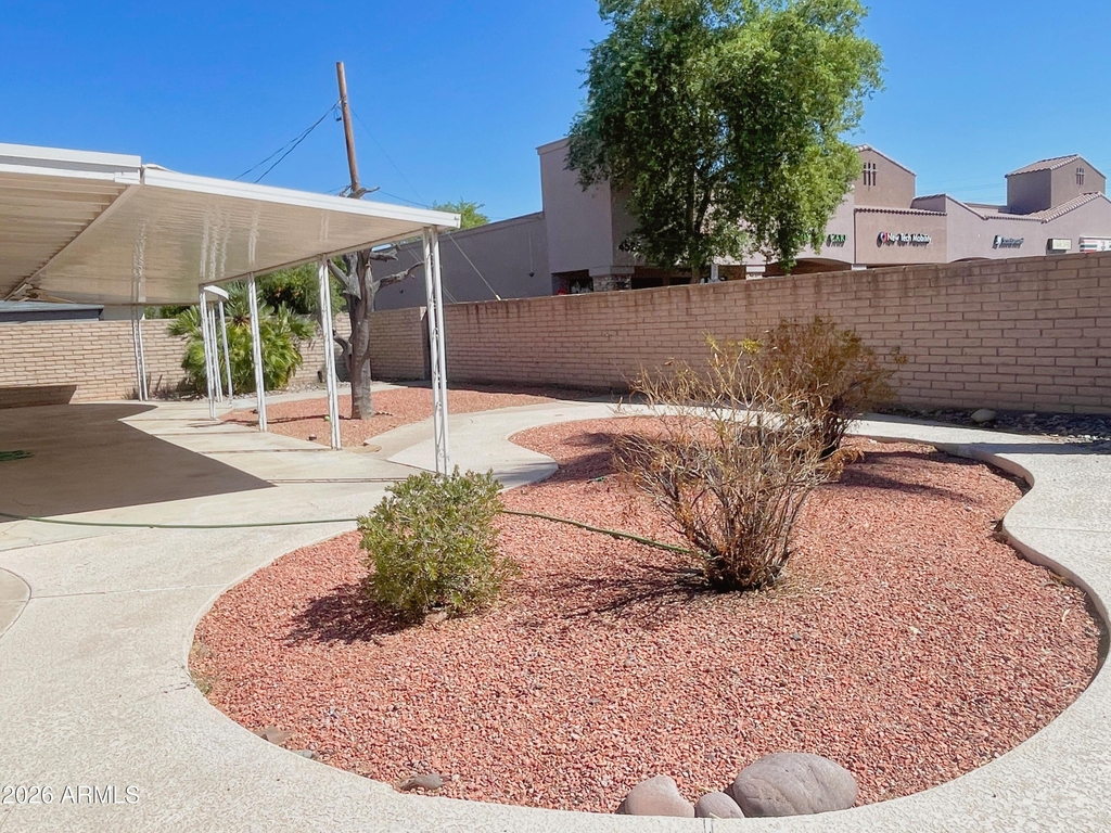 2401 E Meadowbrook Avenue - Photo 31