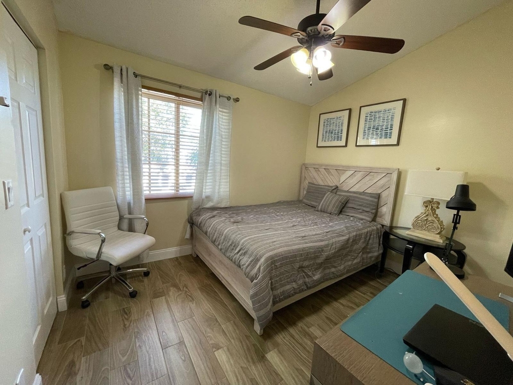 4847 Palmbrooke Terrace - Photo 8