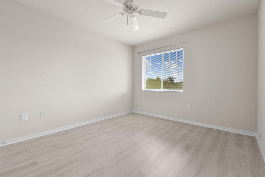 6556 Emerald Dunes Drive - Photo 10