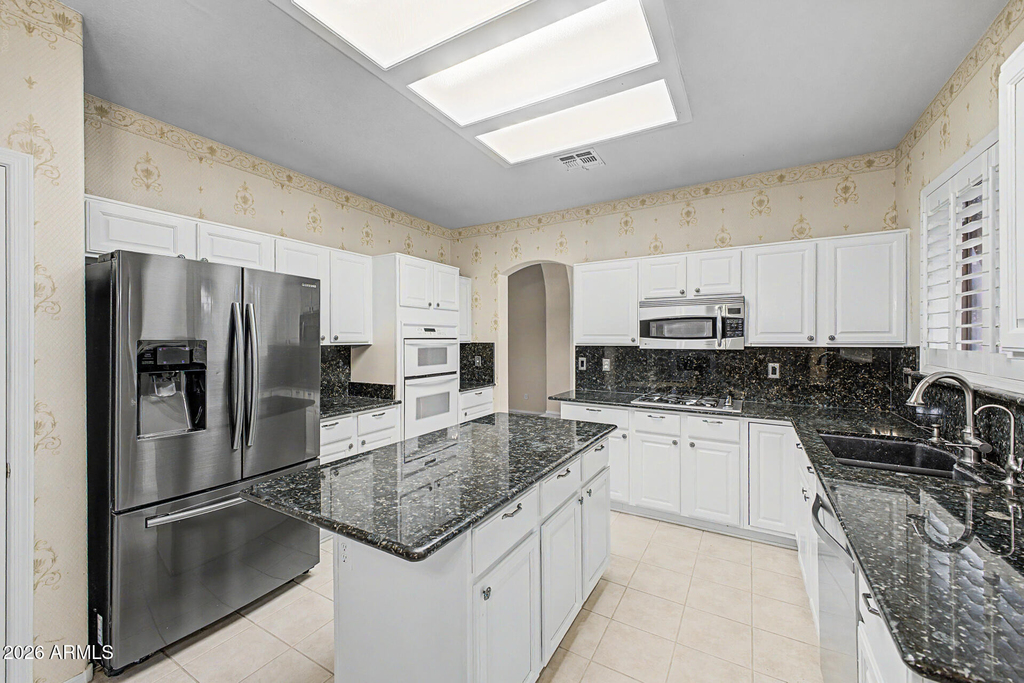 1722 E Samuel Drive - Photo 19