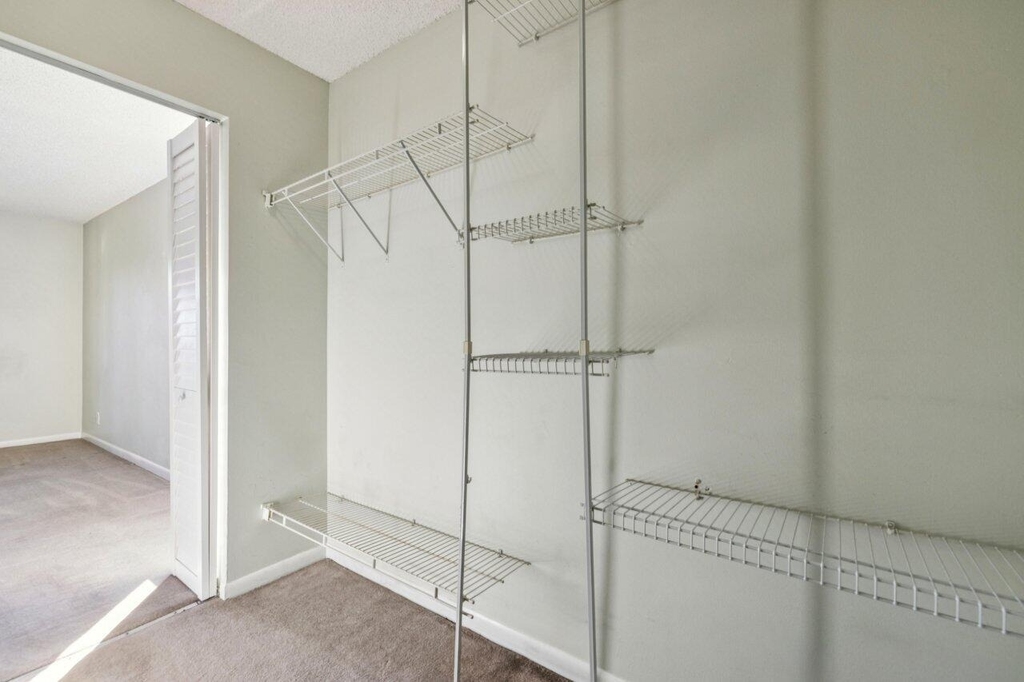 618 Sea Pine Way - Photo 21