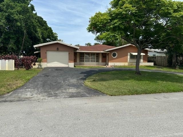 732 Se 11th Avenue - Photo 0