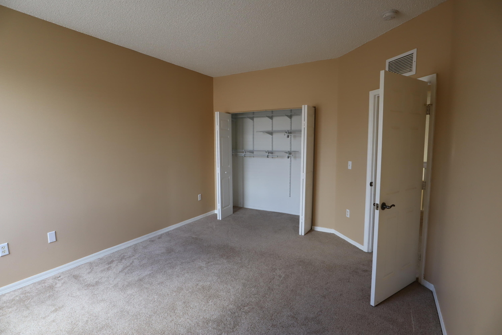 2202 Se 17th Avenue - Photo 18