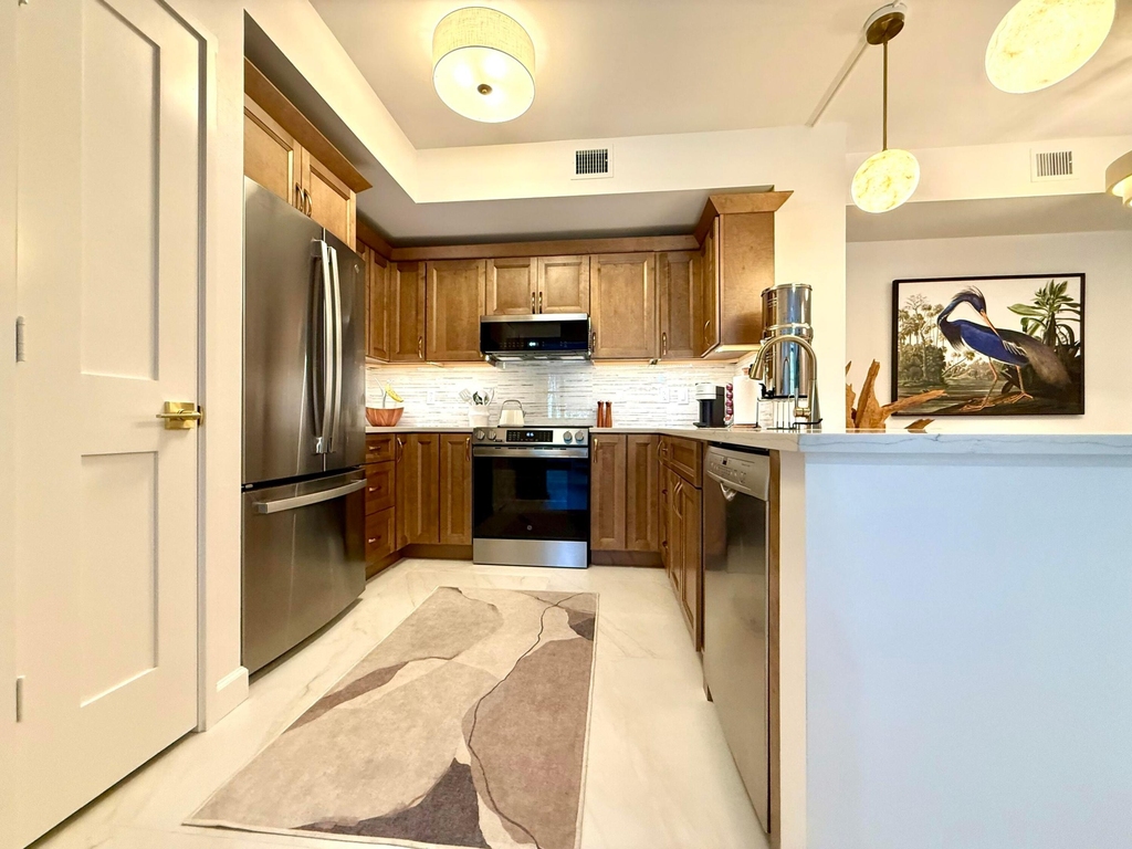 780 S Sapodilla Avenue - Photo 8