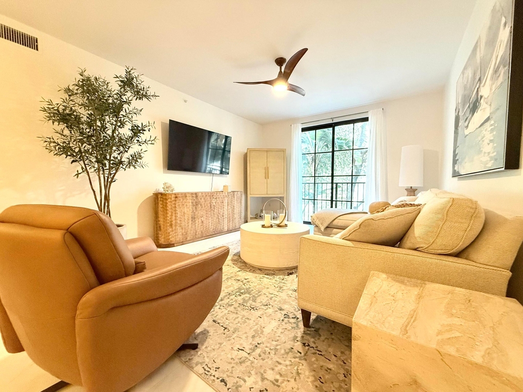 780 S Sapodilla Avenue - Photo 0