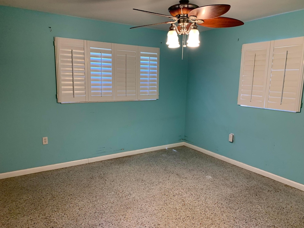 363 Hosbine Street - Photo 11
