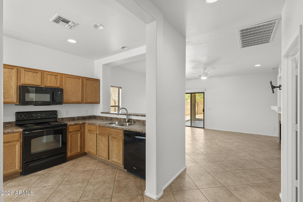 33521 N 26th Avenue - Photo 9