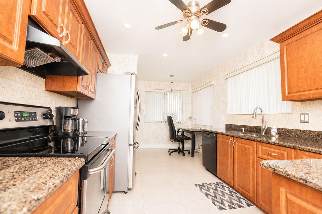 9310 Sw 23rd Street - Photo 15