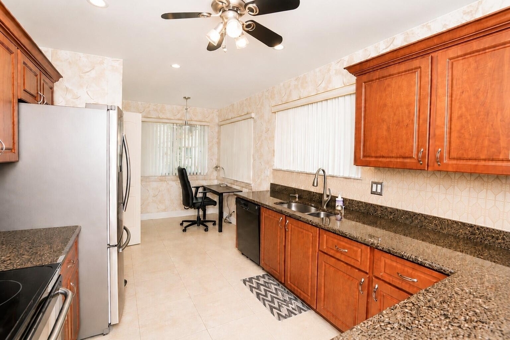 9310 Sw 23rd Street - Photo 16