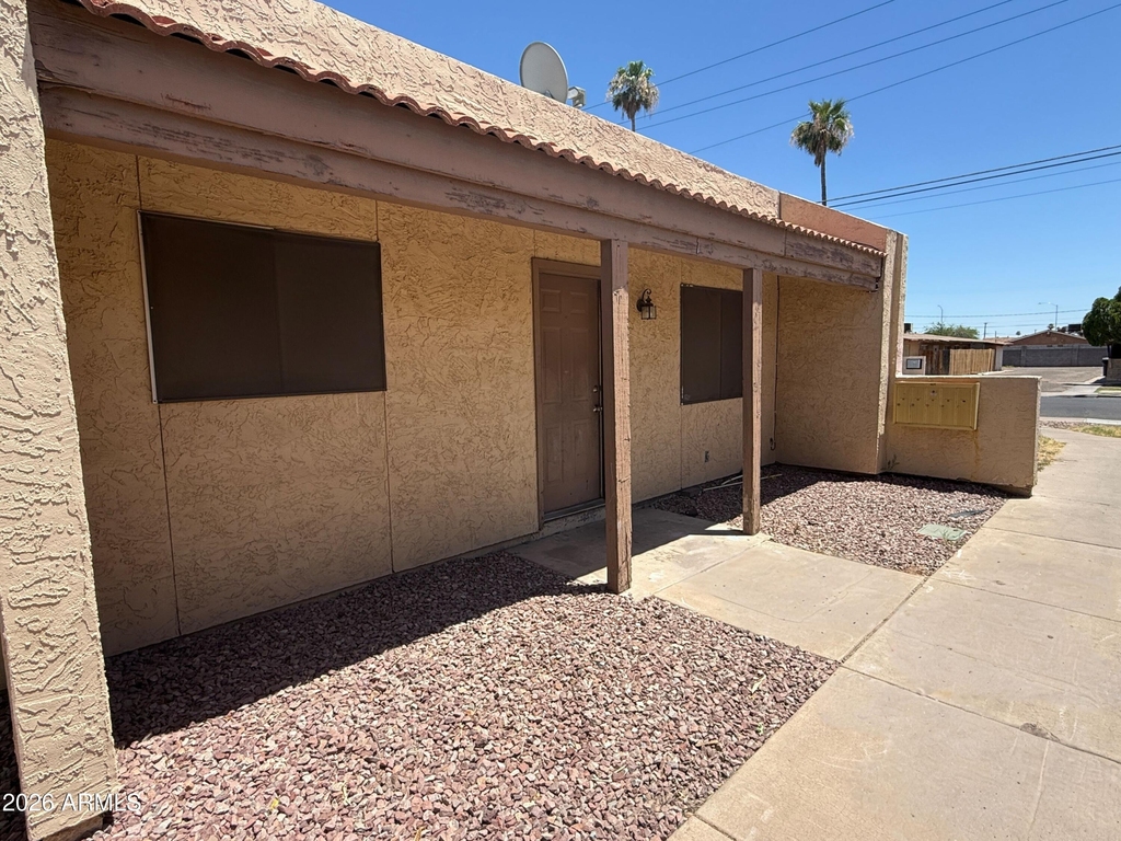 624 E Marilyn Avenue - Photo 1