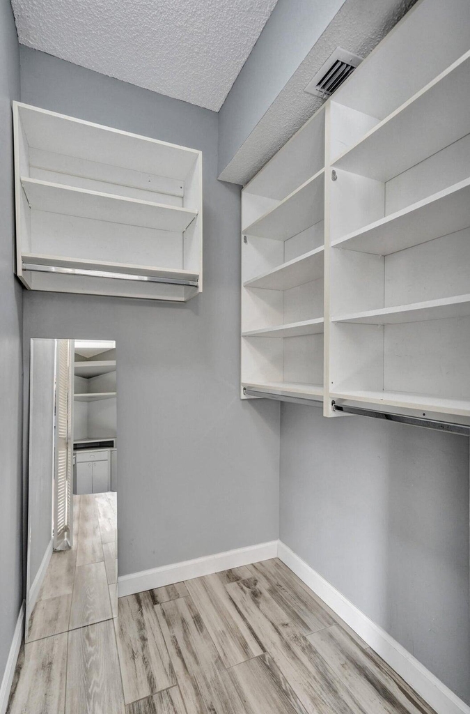 7546 La Paz Boulevard - Photo 21