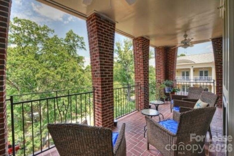 2100 Queens Road W - Photo 12
