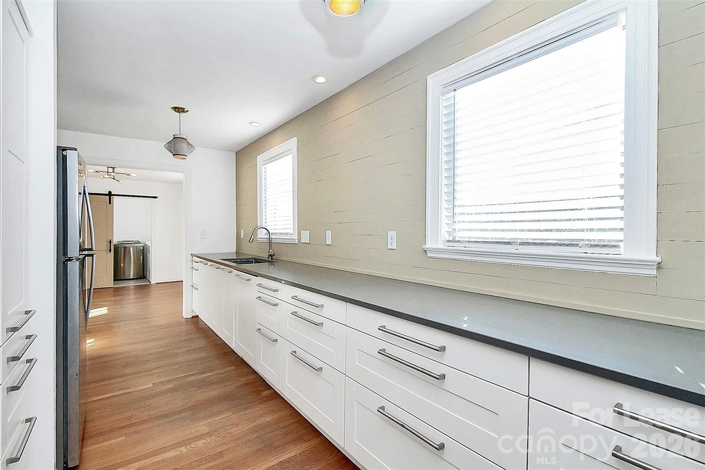 2019 Highland Street - Photo 4