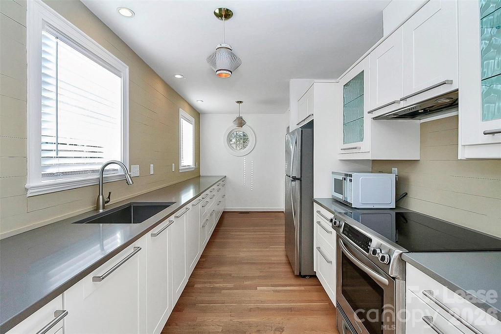 2019 Highland Street - Photo 9
