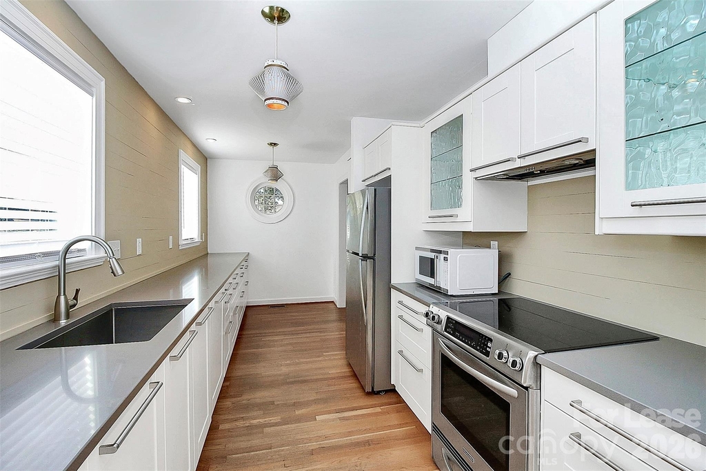 2019 Highland Street - Photo 8