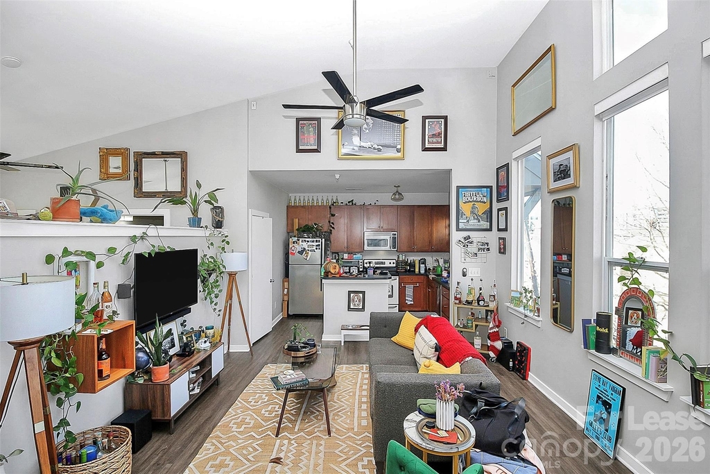 1220 N Caldwell Street - Photo 1