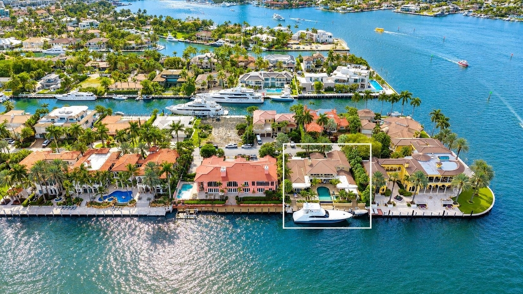 3 Isla Bahia Drive - Photo 0