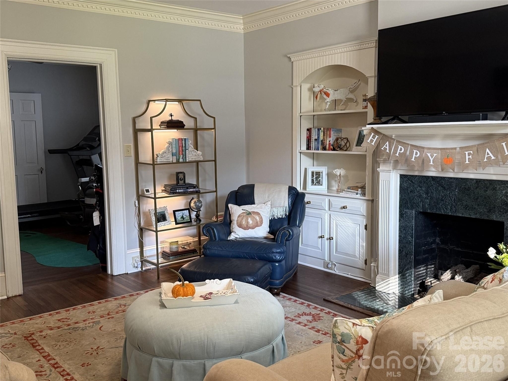 204 Kings Mountain Street - Photo 3