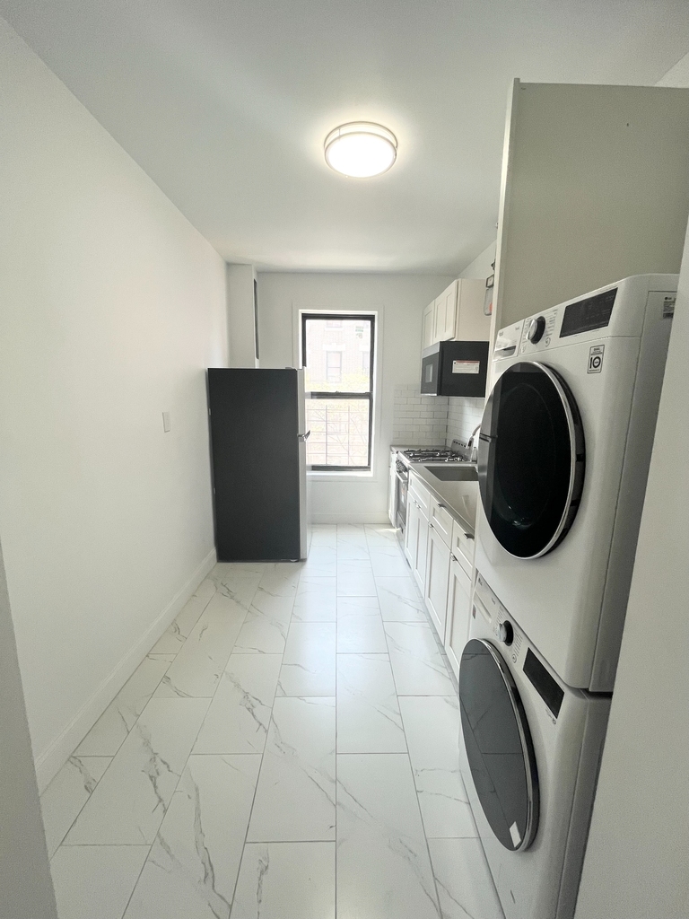 565 West 162nd Street - Photo 5