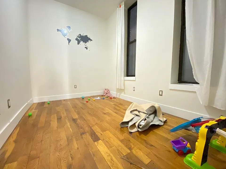 677 Quincy Street - Photo 7
