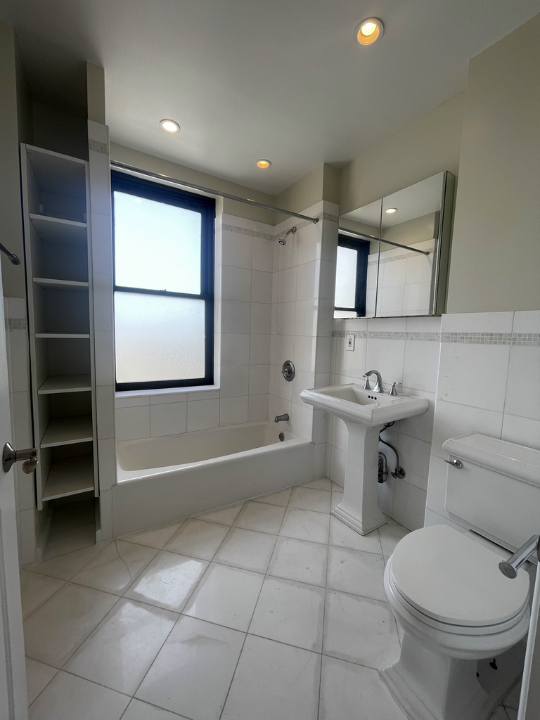 2nd Avenue - Photo 9
