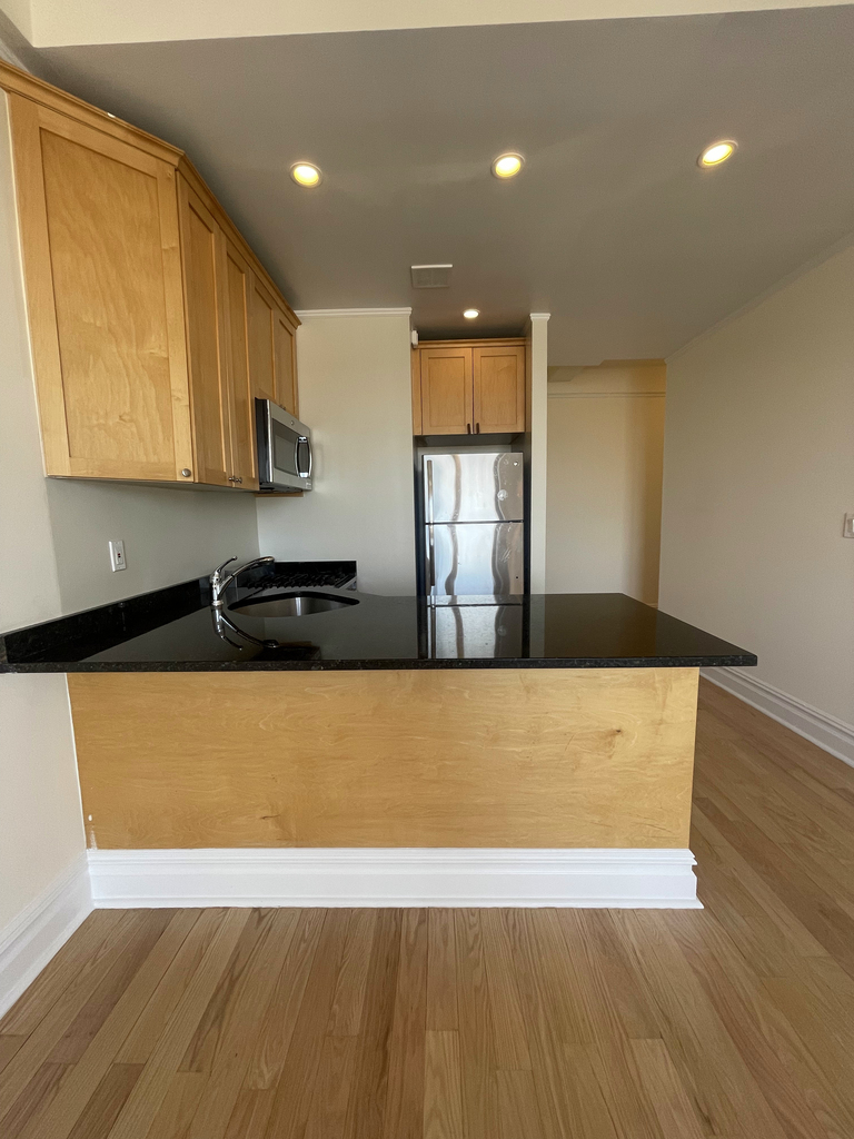 2nd Avenue - Photo 1