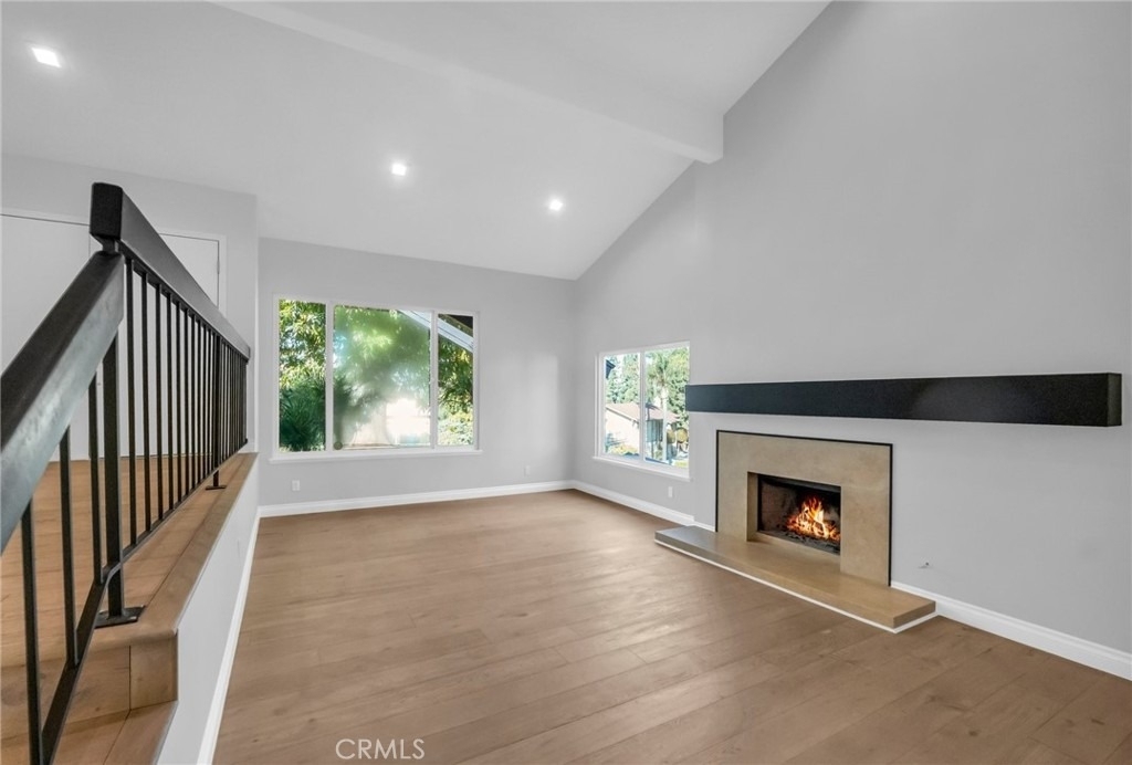 4642 Poe Avenue - Photo 5