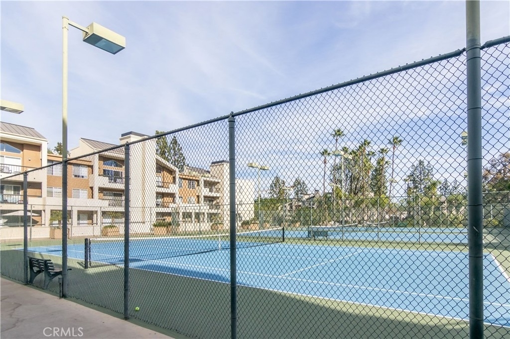 5500 Owensmouth Avenue - Photo 14