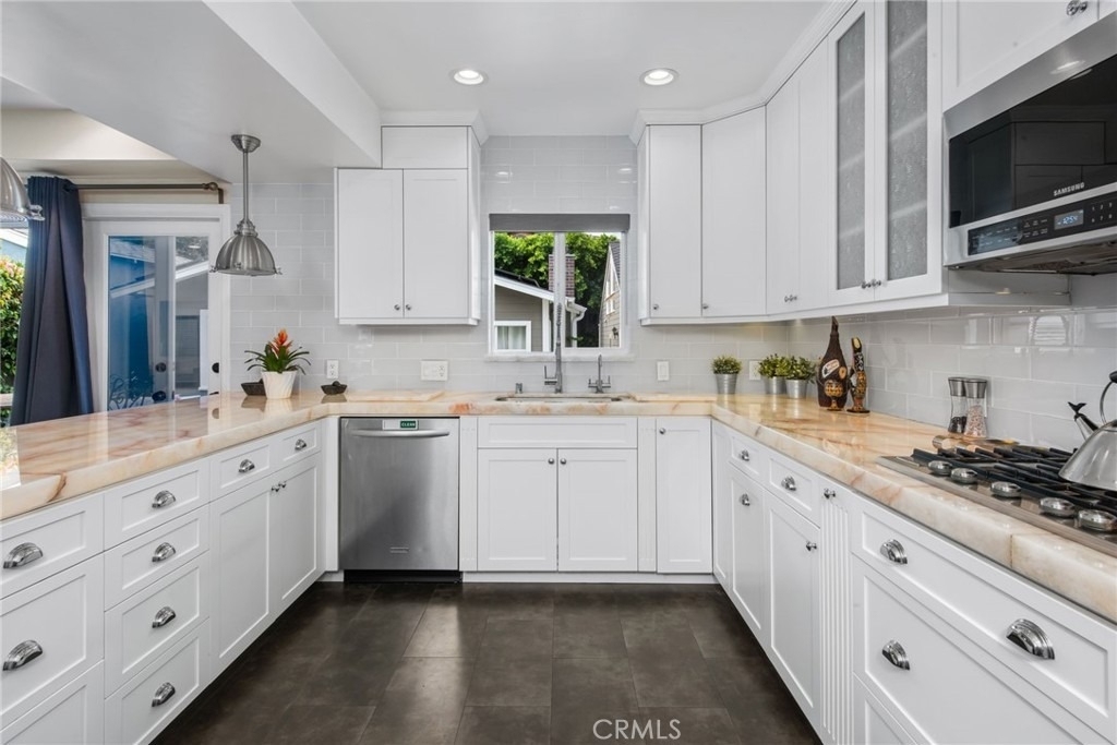 4323 Laurelgrove Avenue - Photo 28