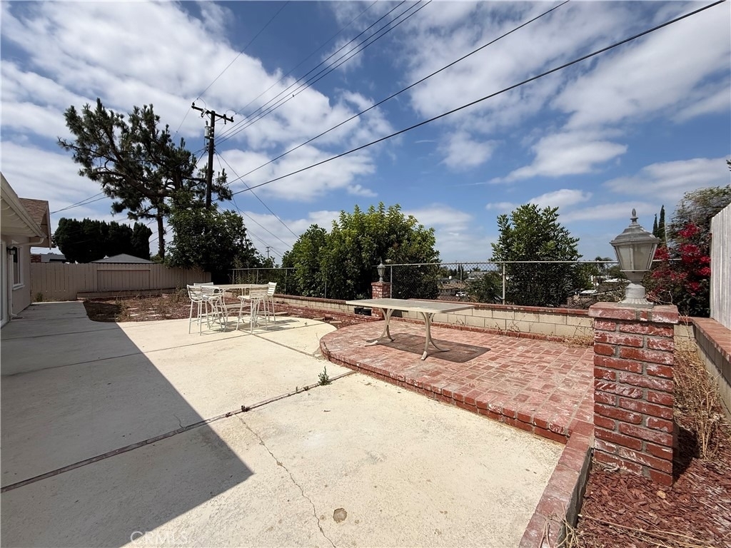 5621 Kenwood - Photo 21
