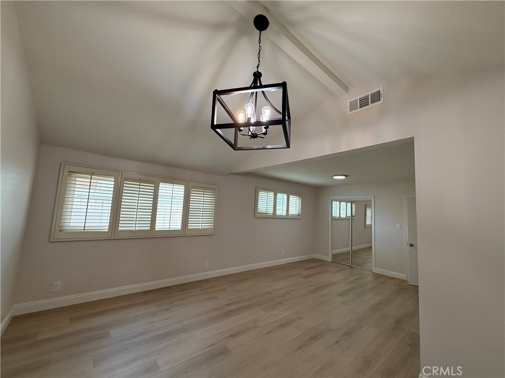 5621 Kenwood - Photo 12