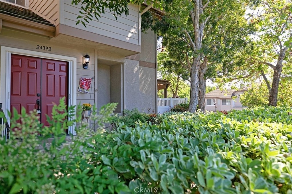 24392 Kingston Court - Photo 1